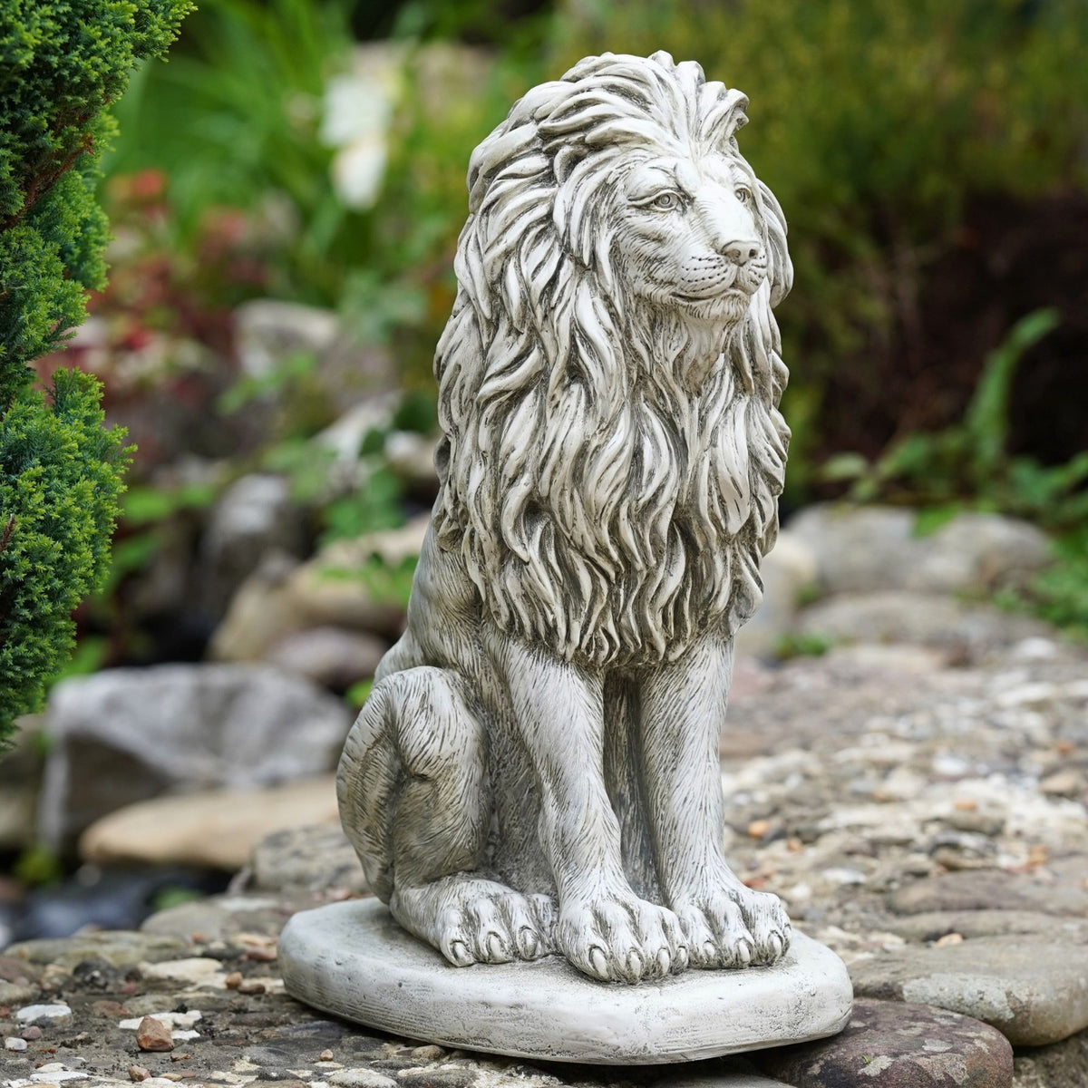 Regal Lion Garden Statue – Large Resin Lion