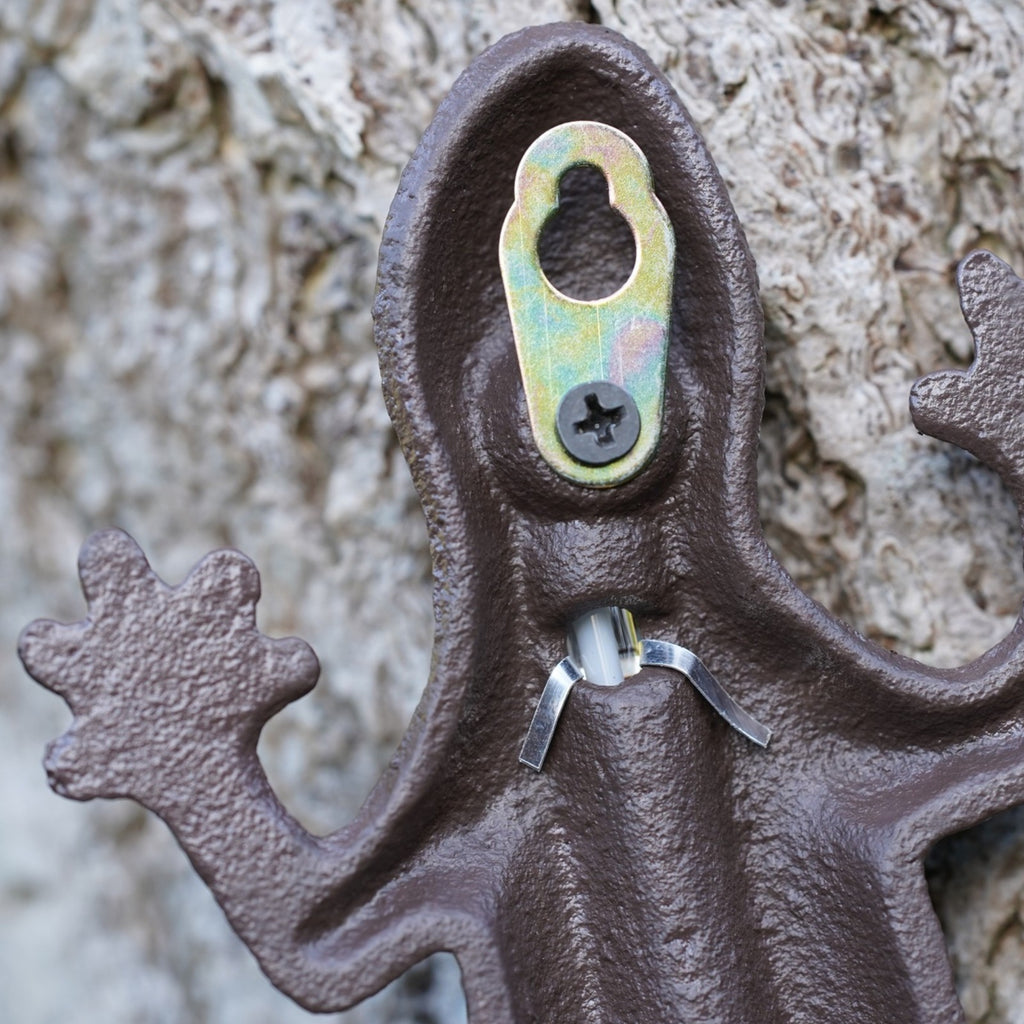 Cast Iron Gecko Garden Wall Thermometer