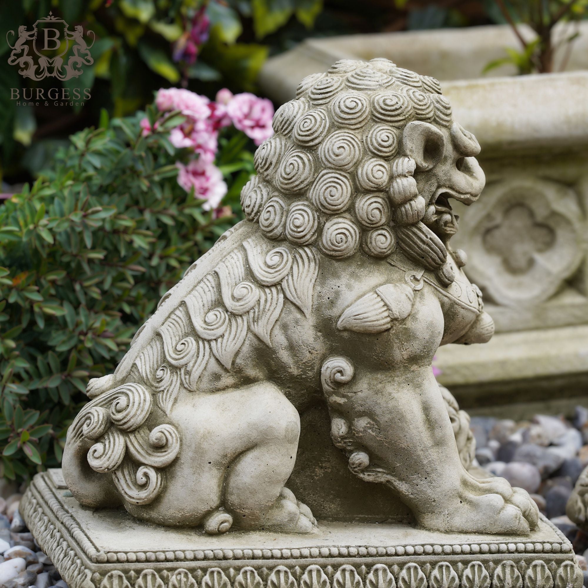 Single Female Foo Dog Stone Statue (Pup Under Paw)