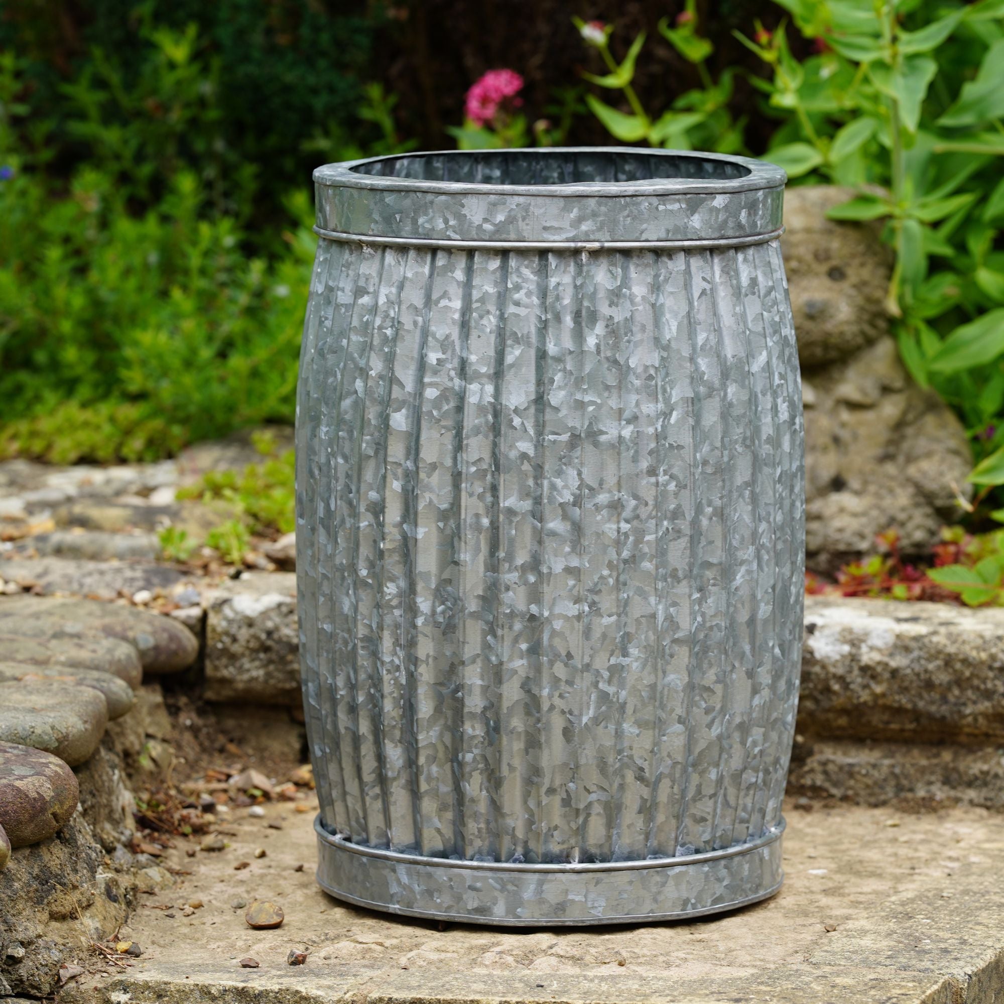 Galvanised Dolly Tub Planter – Ribbed Plant Pot for Garden
