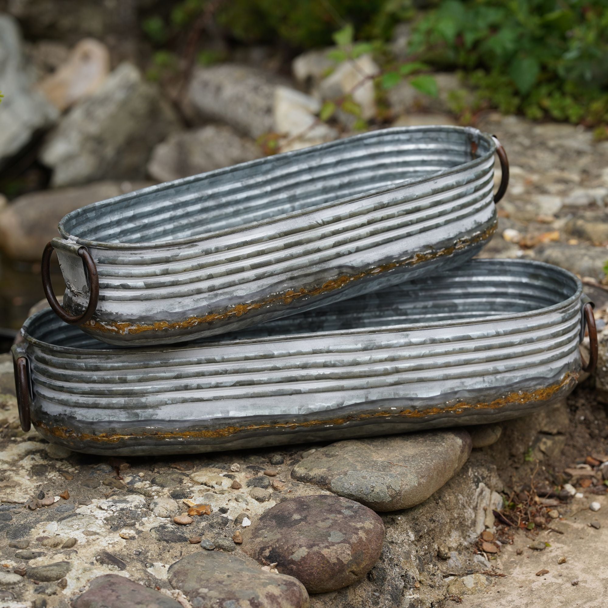 Set of 2 Galvanised Metal Planters – Whitewashed Ribbed Vintage Garden Troughs