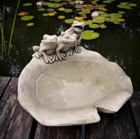 Frogs on Lily Stone Statue | Birdbath / Feeder Garden Ornament
