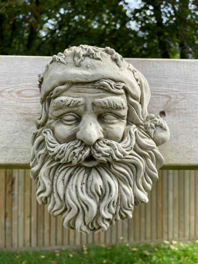 Christmas Santa Plaque Statue |Reconstituted Stone Concrete Xmas Garden Ornament