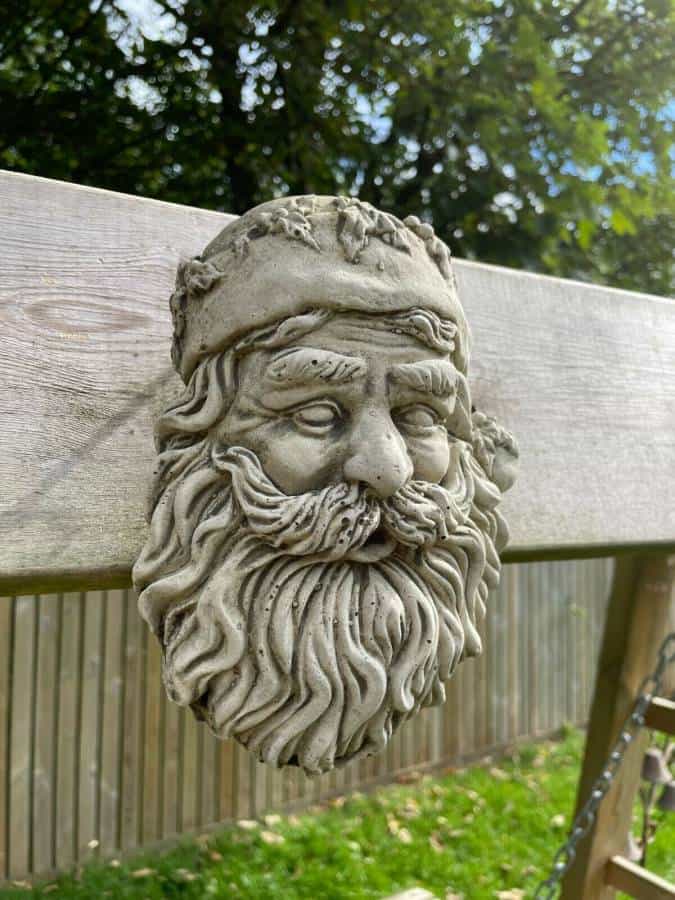 Christmas Santa Plaque Statue |Reconstituted Stone Concrete Xmas Garden Ornament