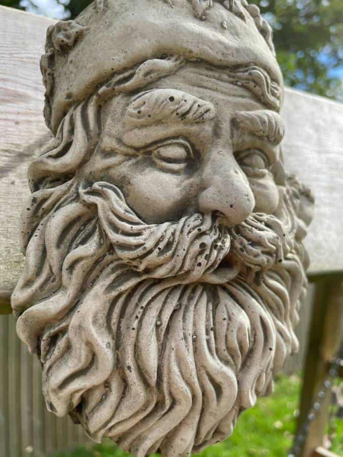 Christmas Santa Plaque Statue |Reconstituted Stone Concrete Xmas Garden Ornament