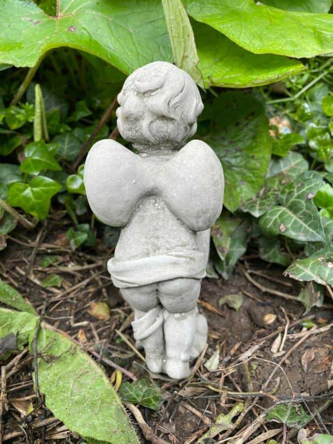 Cherub w Heart Stone Statue | Reconstituted Angel Nymph Outdoor Garden Ornament