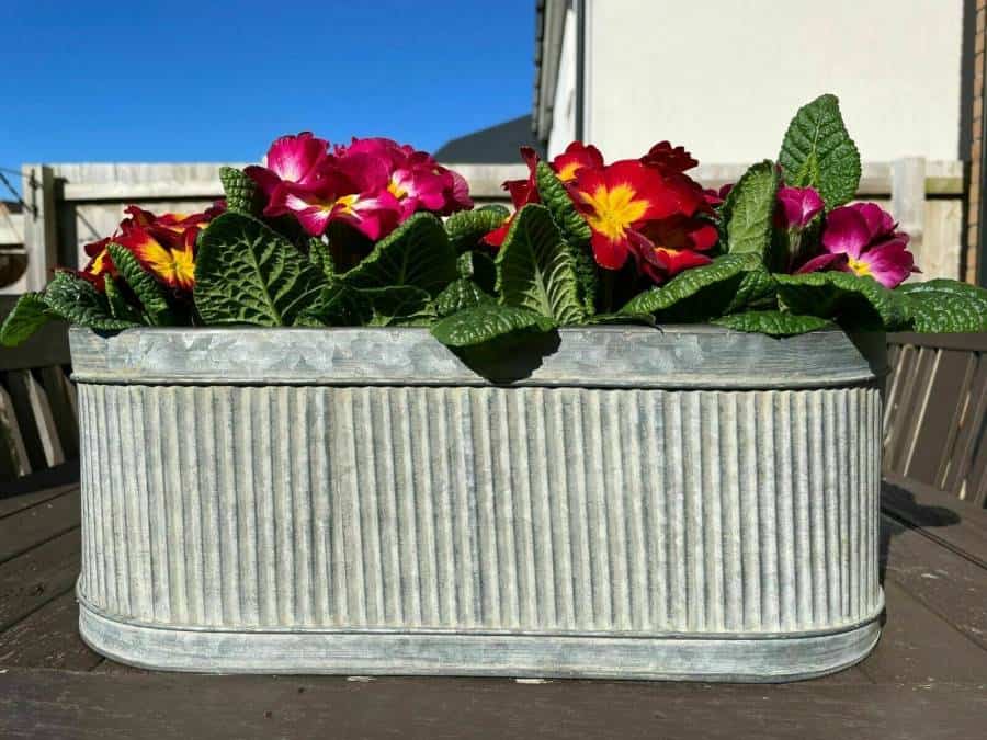 Galvanised Zinc Ribbed 44cm Planter